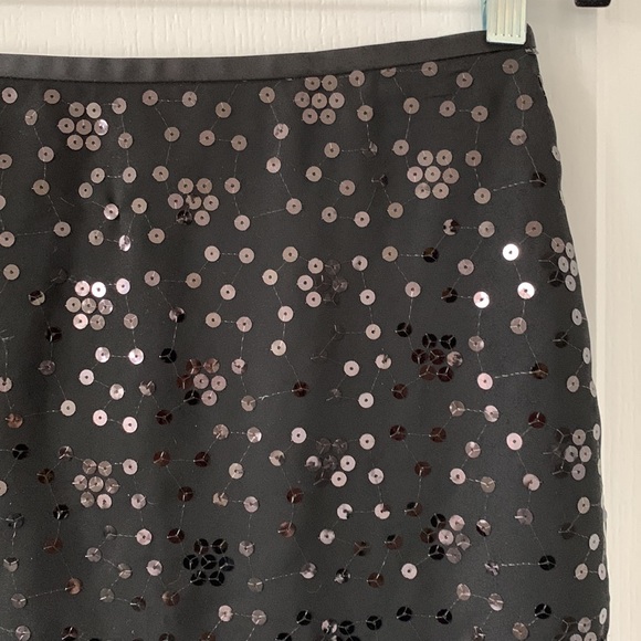 LOFT Black 100% Polyester Sequin Skirt Size 6P New With Tag - Picture 3 of 15
